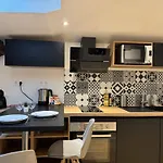 Cocon Mansardé - Velux Et Clim - Hyper Centre Appartement